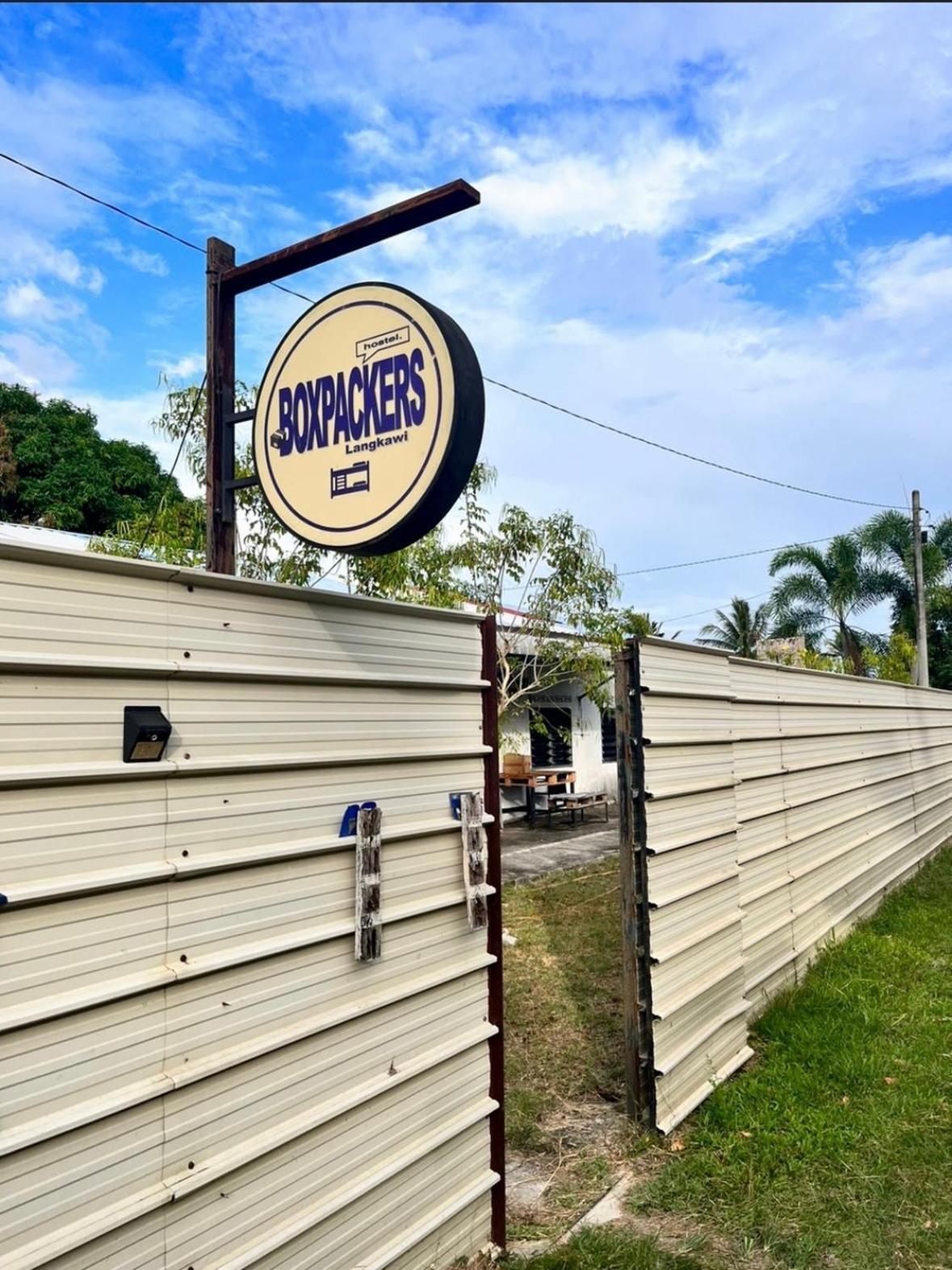 Boxpackers Langkawi Hostel Pantai Cenang  Exterior photo
